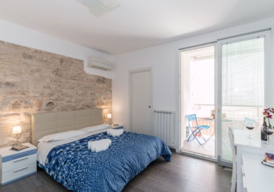 Bed And Breakfast Bianco E Blu